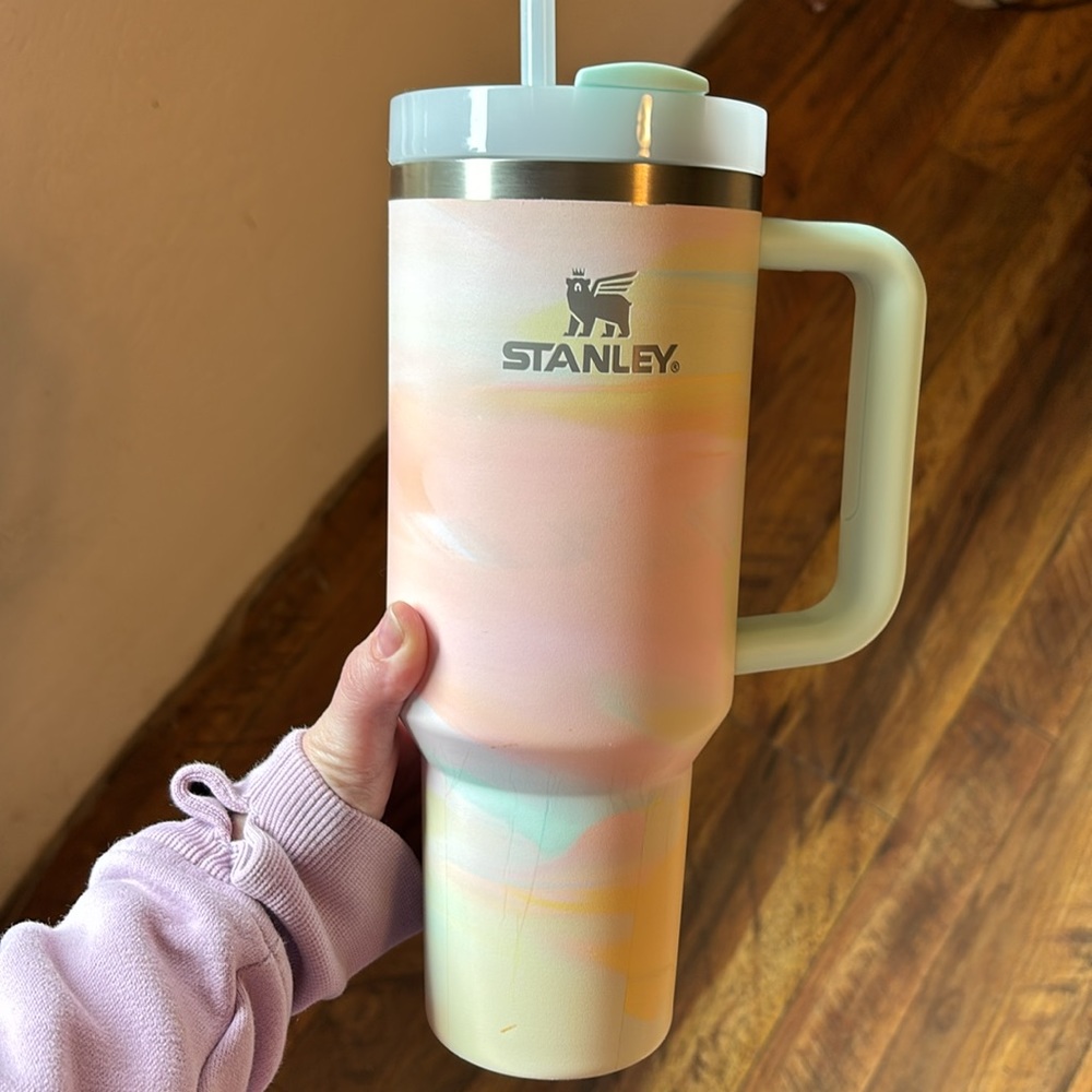 Warm serene Stanley 40